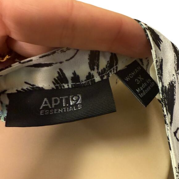 APT 9  Sleeveless Top Size 3X in White with Black Bird Print - Picture 10 of 10